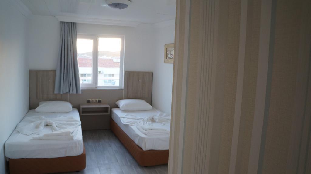 Hotel Marine Аявали Екстериор снимка